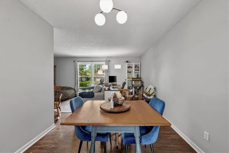 6107 E 108th St, Kansas City, MO 64134