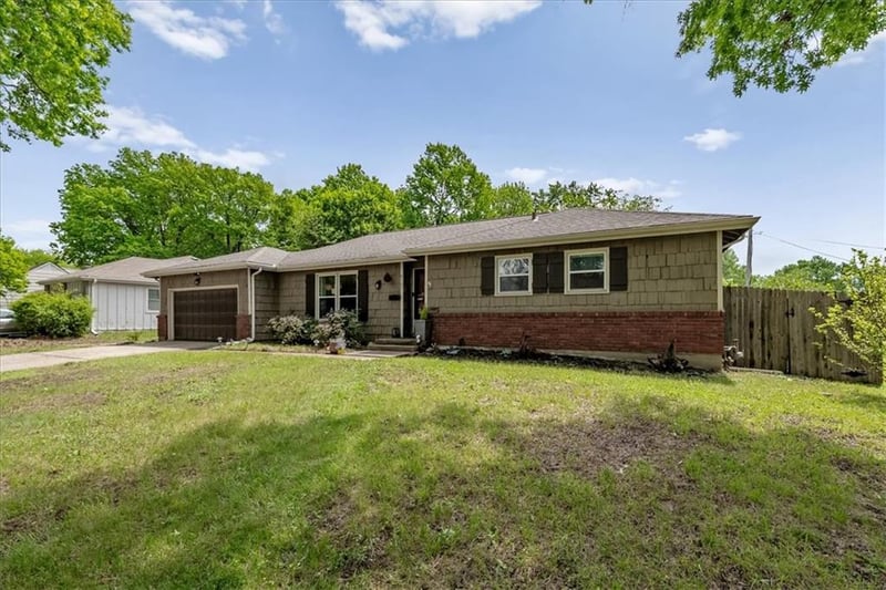 6107 E 108th St, Kansas City, MO 64134