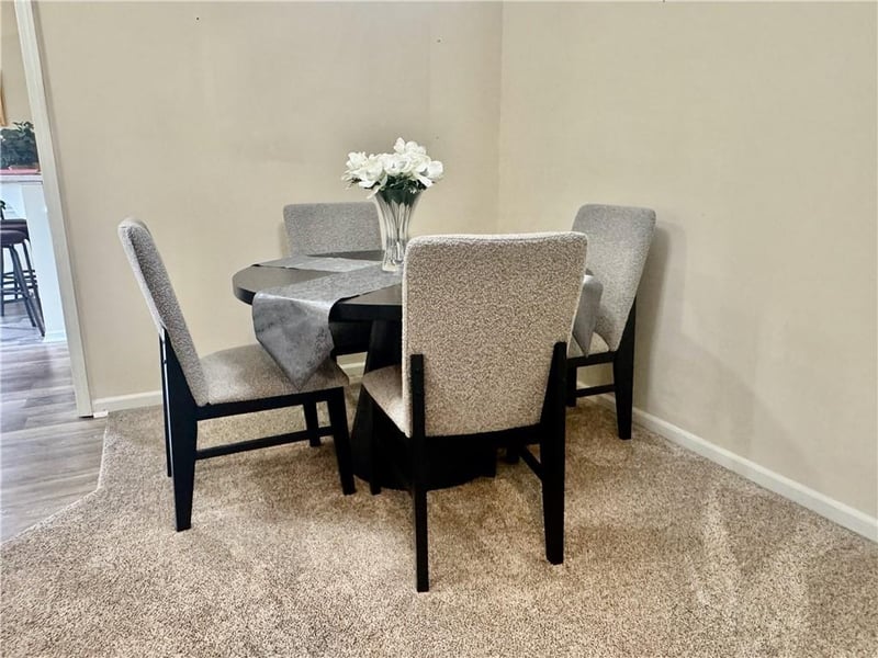15585 Floyd St, Overland Park, KS 66223