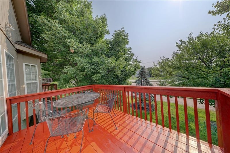 15585 Floyd St, Overland Park, KS 66223