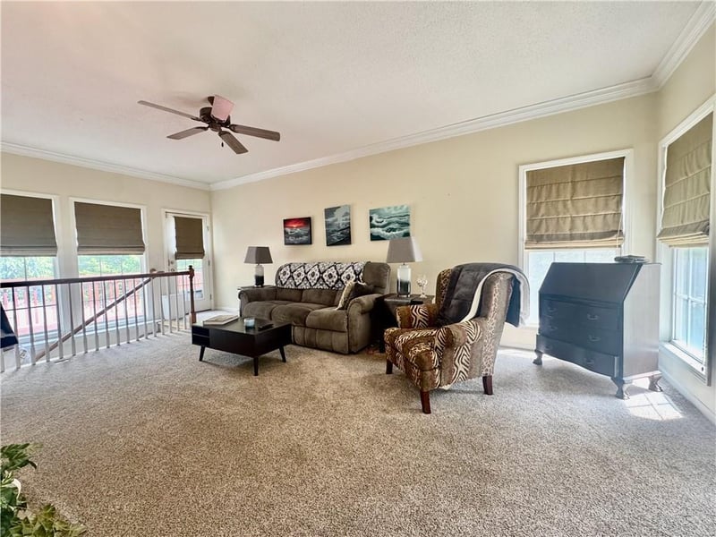 15585 Floyd St, Overland Park, KS 66223