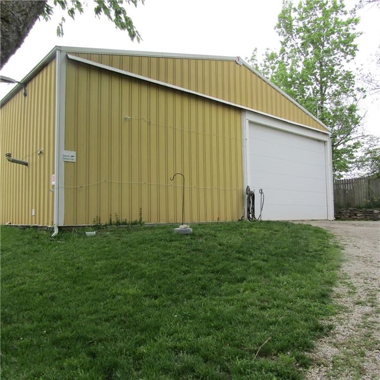15450 Lake Road 10 Rd, Gardner, KS 66030