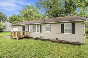 11709 Lawndale Ave, Kansas City, MO 64137