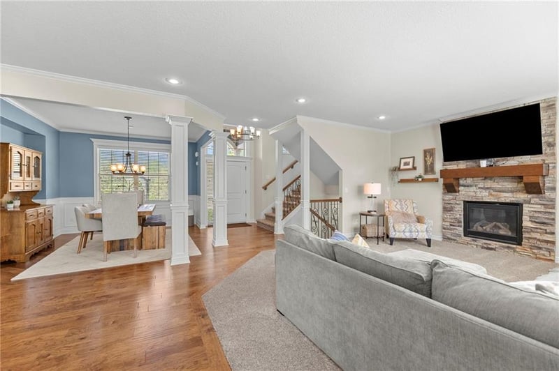 20573 112 Ter, Olathe, KS 66061