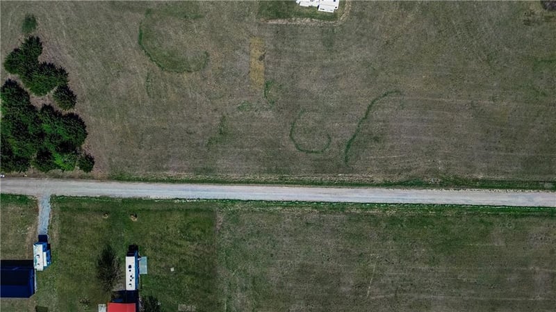 Badger Dr, Mound City, KS 66056