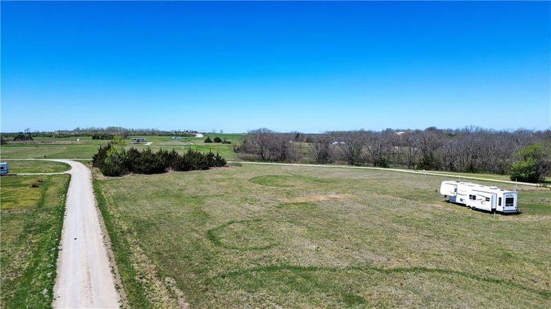 Badger Dr, Mound City, KS 66056
