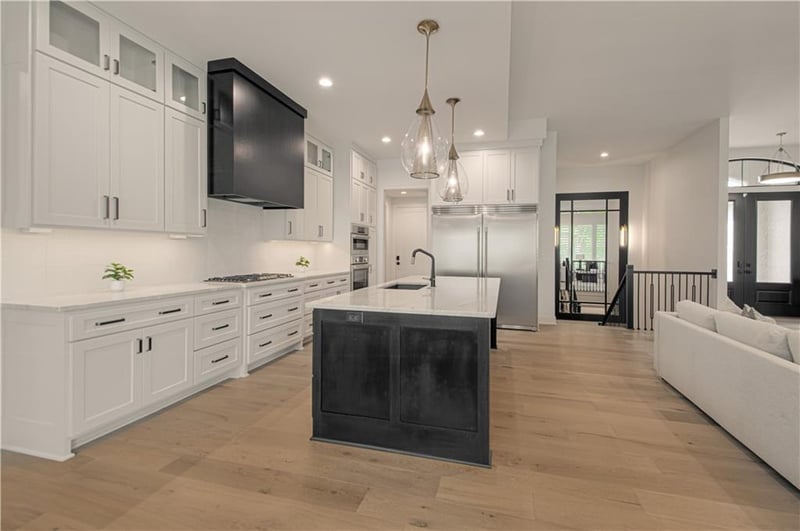 10313 151 Pl, Overland Park, KS 66221