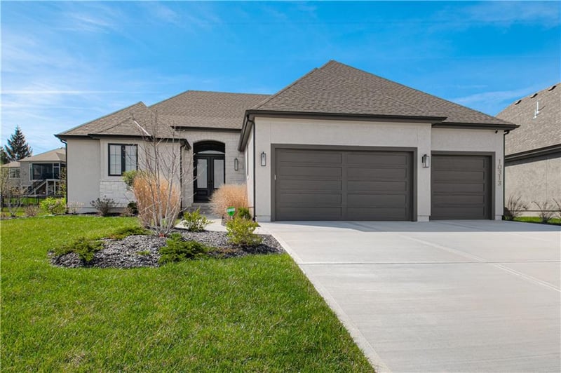 10313 151 Pl, Overland Park, KS 66221