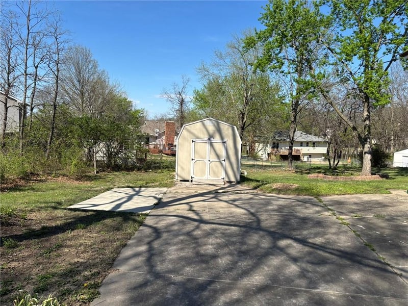 102 Cottonwood Close St, Warrensburg, MO 64093