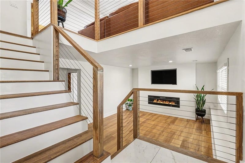 2413 Post Oak Rd, Olathe, KS 66061