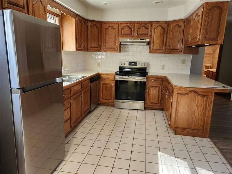 302 Monroe St, Pittsburg, KS 66762