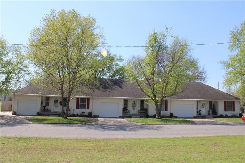 302 Monroe St, Pittsburg, KS 66762
