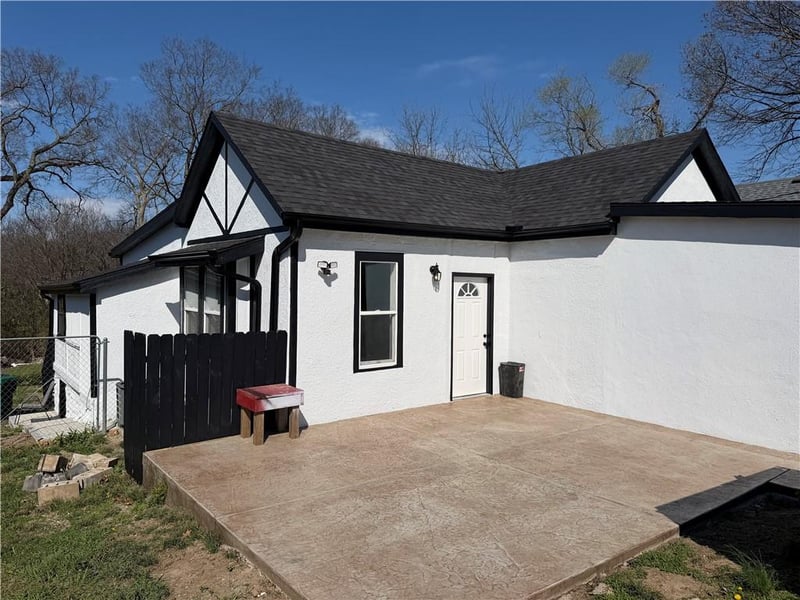 3040 51st St, Kansas City, KS 66104