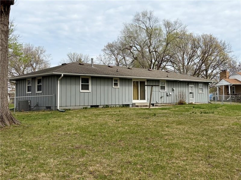 4903 60th St, Kansas City, MO 64151