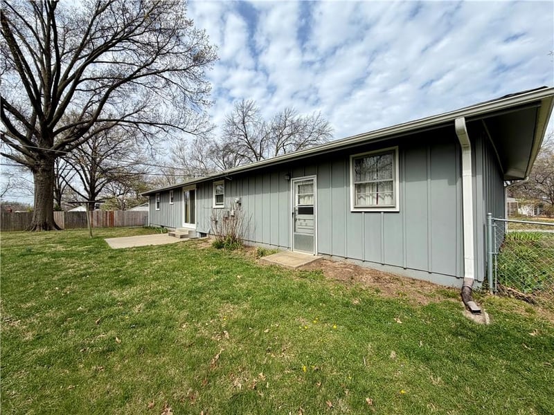 4903 60th St, Kansas City, MO 64151