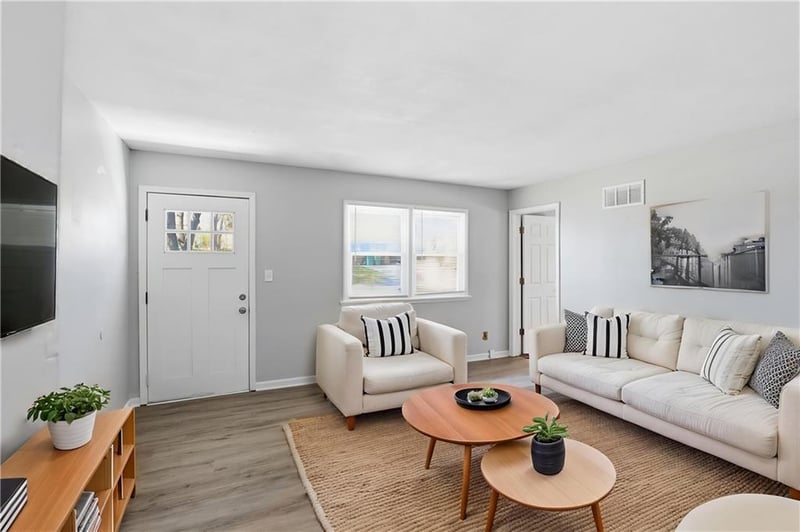 3431 39th St, Kansas City, KS 66104