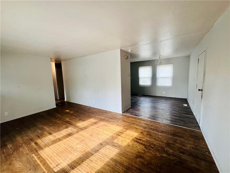 9306 Lewis Ave, Kansas City, MO 64138