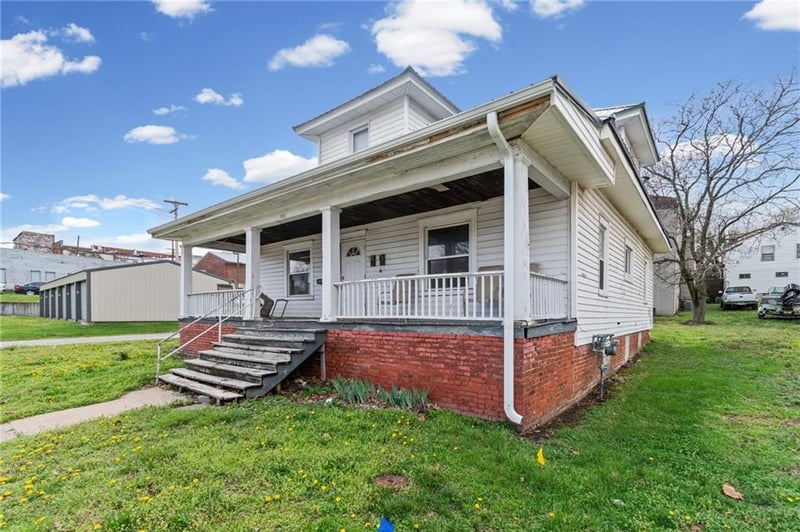 111 Virginia St, Carrollton, MO 64633