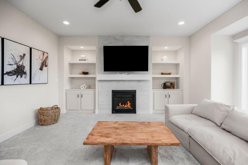 10505 N Flora Ave, Kansas City, MO 64155