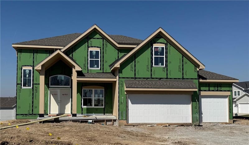 10316 Smalley Dr, Kansas City, MO 64157