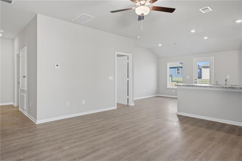 20216 194th Ter, Spring Hill, KS 66083