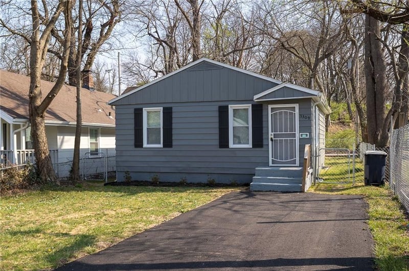 3309 69th St, Kansas City, MO 64132