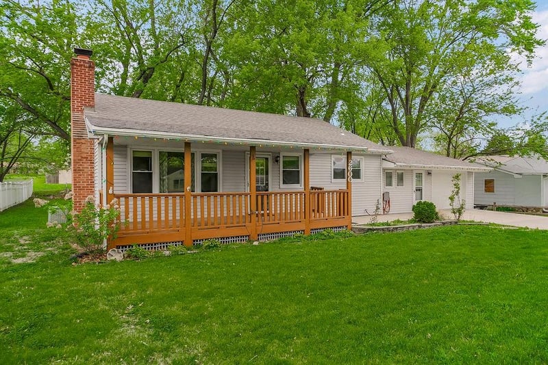 2600 Spring Garden St, Leavenworth, KS 66048