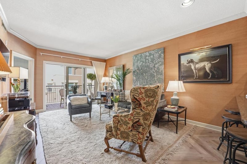 4949 Wornall Rd #109, Kansas City, MO 64112