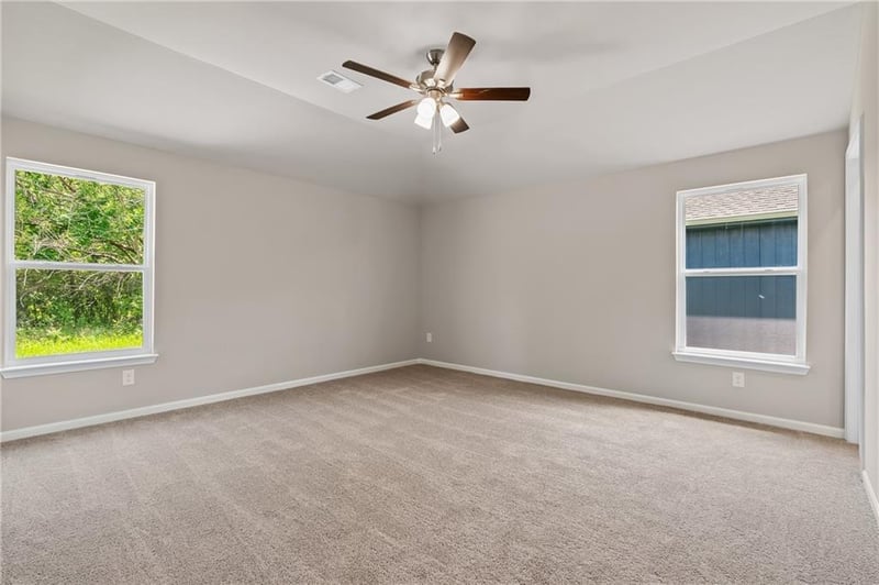 19451 Lincoln St, Spring Hill, KS 66083