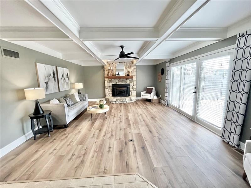 1637 83rd Ter, Kansas City, MO 64118