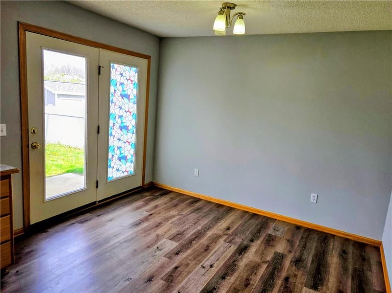 1715 Sunrise Dr, Warrensburg, MO 64093