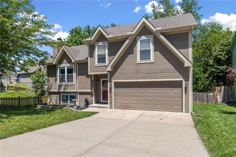 8604 112th St, Kansas City, MO 64157