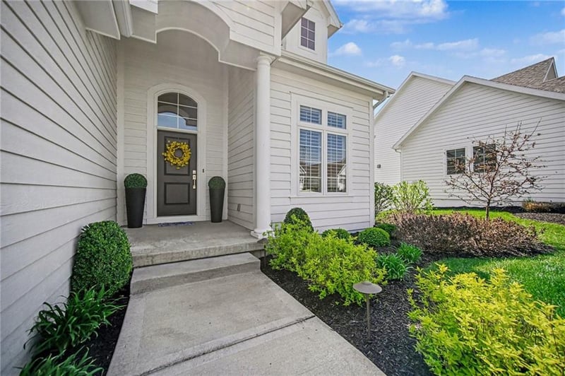 9201 Lime Stone Rd, Parkville, MO 64152