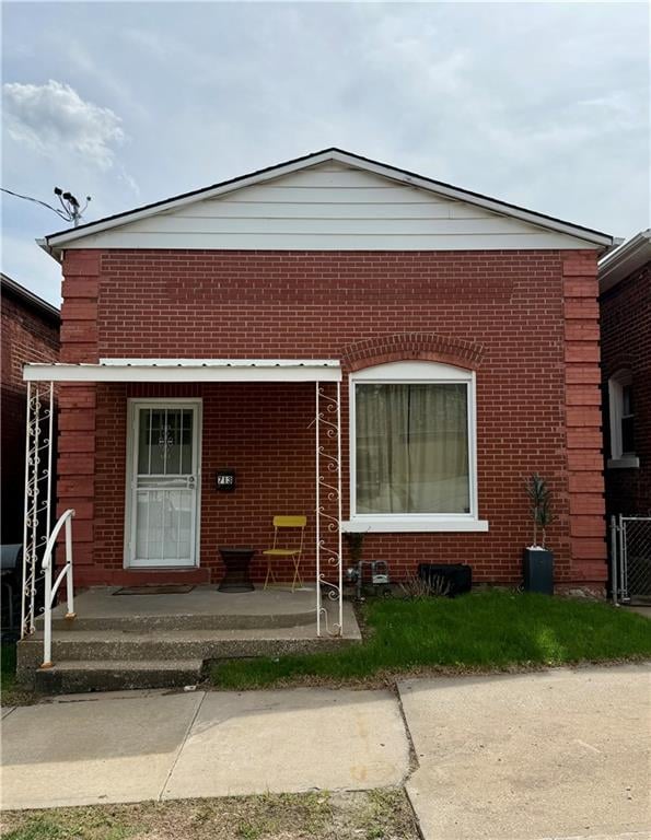 713 20th St, Kansas City, MO 64108