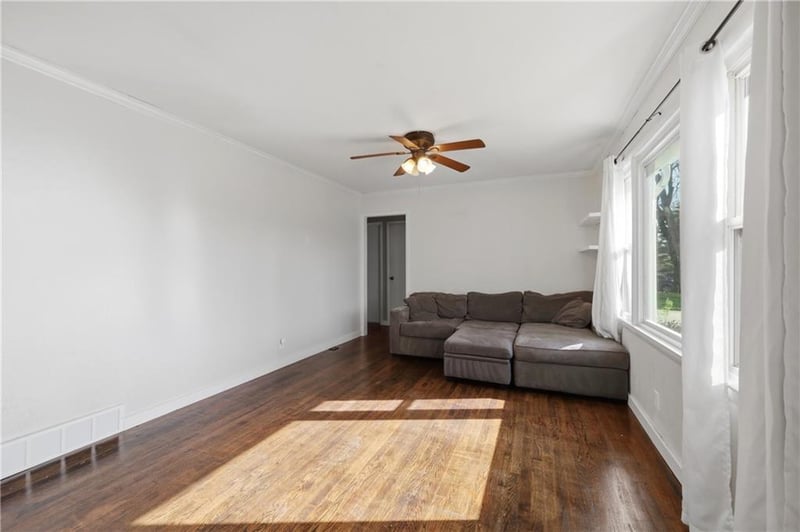 4709 Evanston Ave, Kansas City, MO 64133