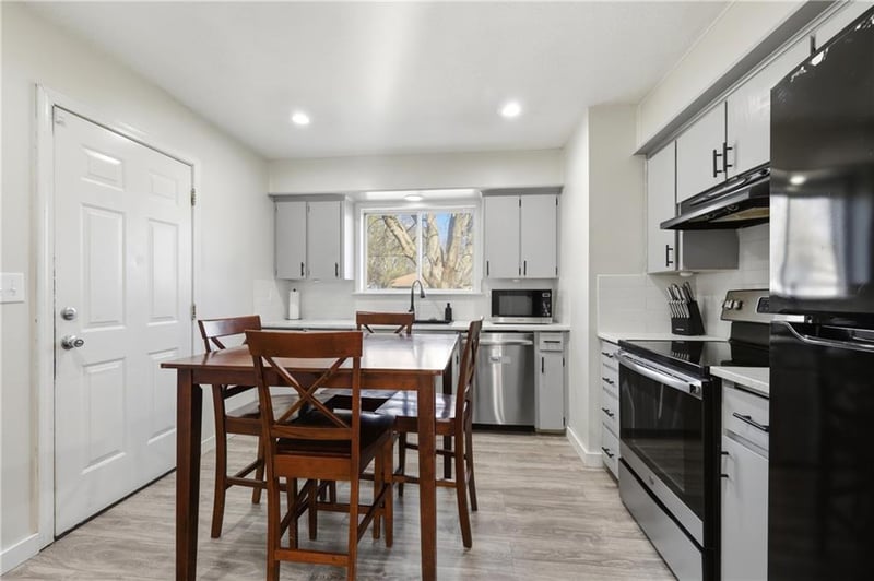 4709 Evanston Ave, Kansas City, MO 64133