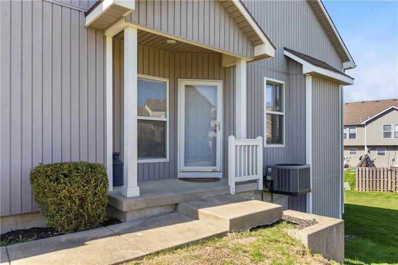 12748 New Jersey Ct, Kansas City, KS 66109