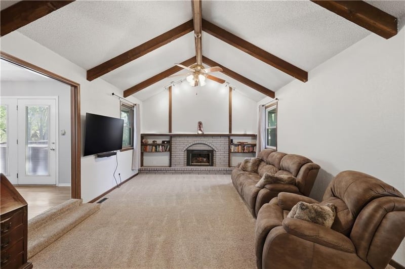 3608 Grant St, Lee's Summit, MO 64064