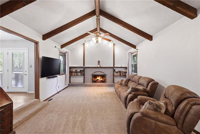 3608 Grant St, Lee's Summit, MO 64064