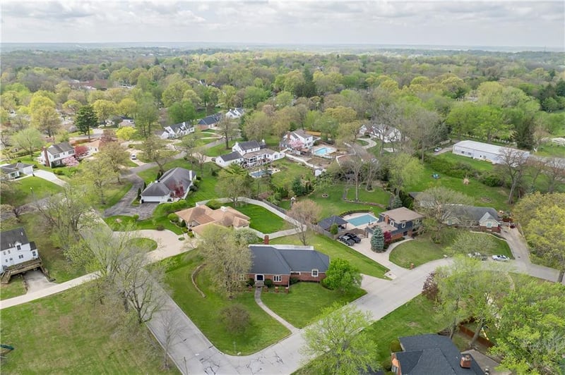 3312 Colony Sq, St Joseph, MO 64506