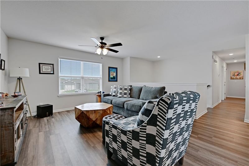 826 Shane Ct, Belton, MO 64012
