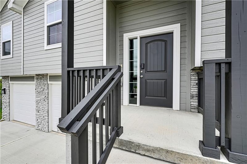 826 Shane Ct, Belton, MO 64012