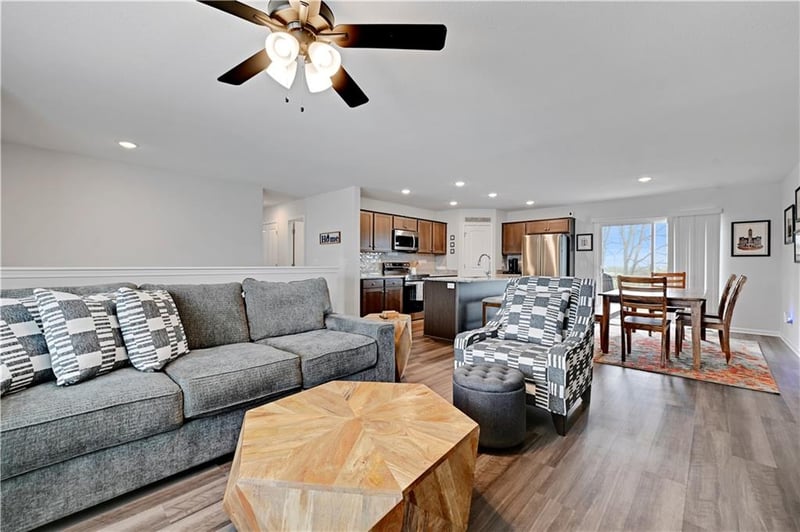 826 Shane Ct, Belton, MO 64012