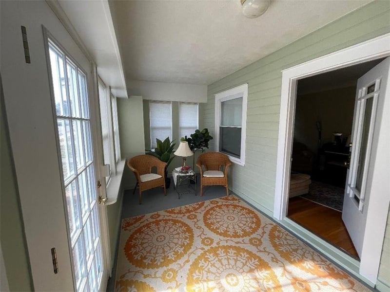 222 73rd Ter, Kansas City, MO 64114