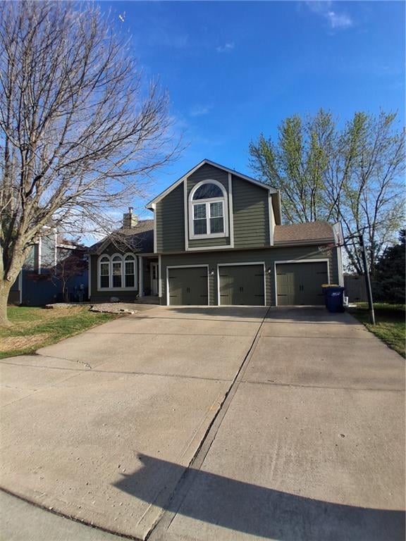 213 Dreamweaver Ave, Lee's Summit, MO 64086