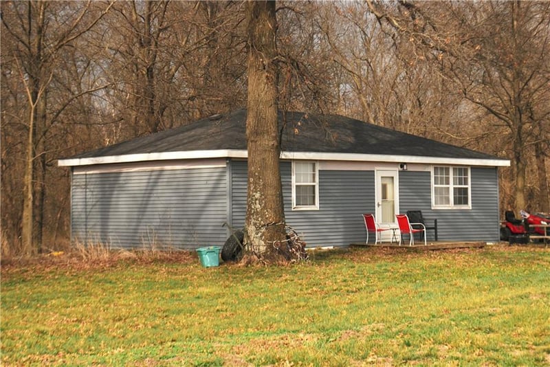 23720 Finn Dr, Laclede, MO 64651