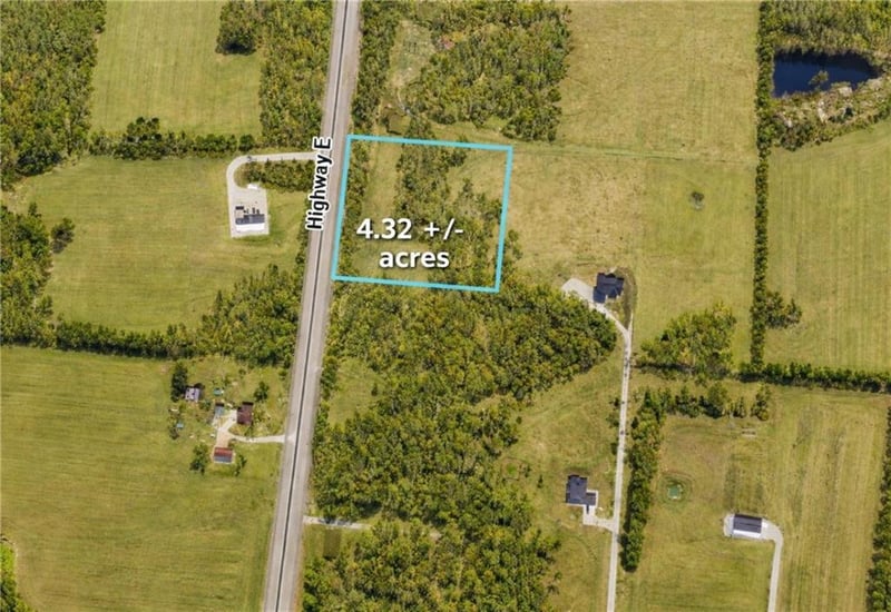 E Hwy Hw, Green Ridge, MO 65332