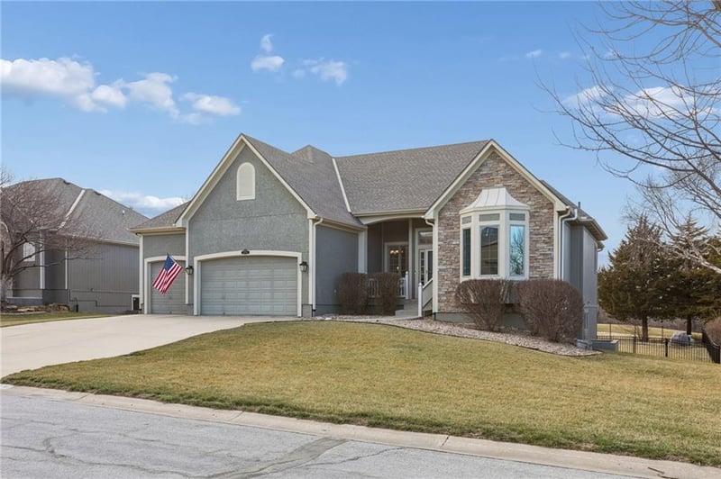 15002 Glen Eyrie St, Olathe, KS 66061