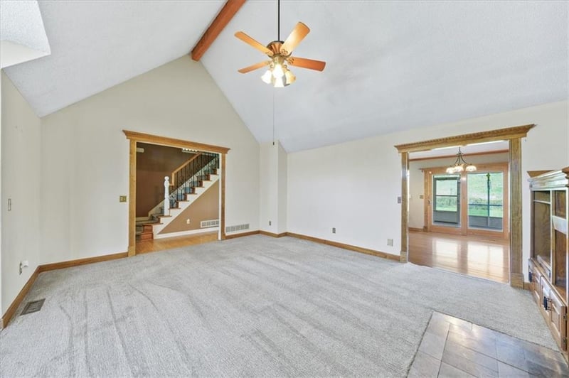 15410 Robinson St, Overland Park, KS 66223