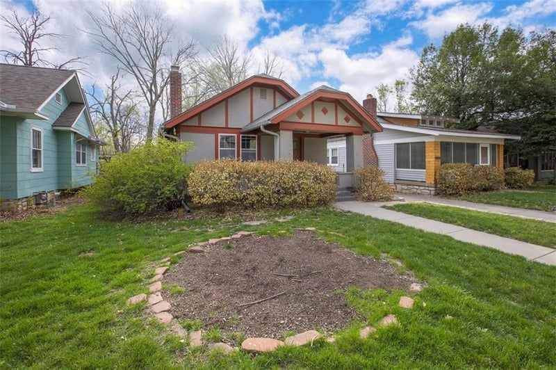 5927 Cherry St, Kansas City, MO 64110